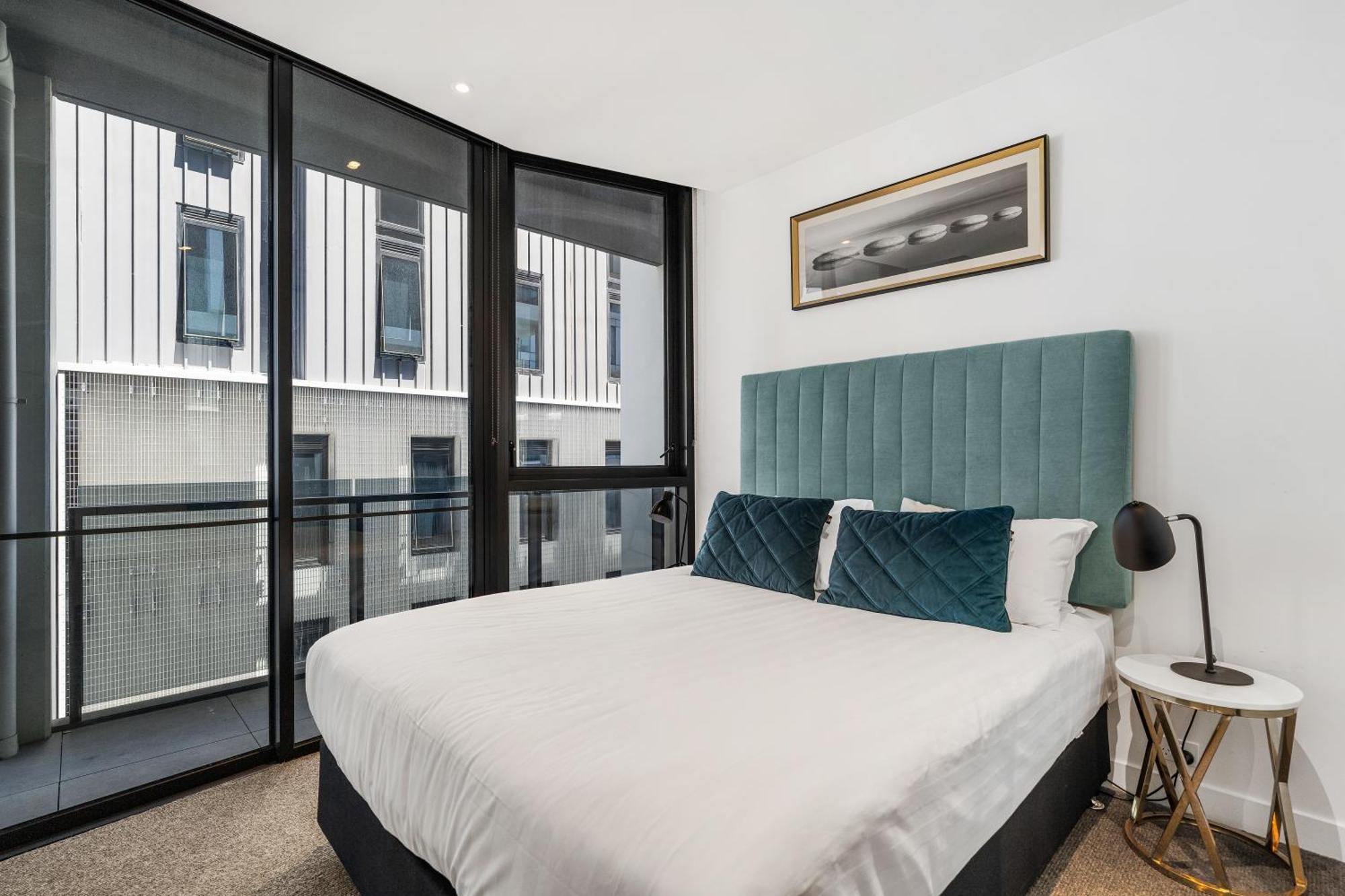 The Eminence Apartments By Cllix Melbourne Esterno foto