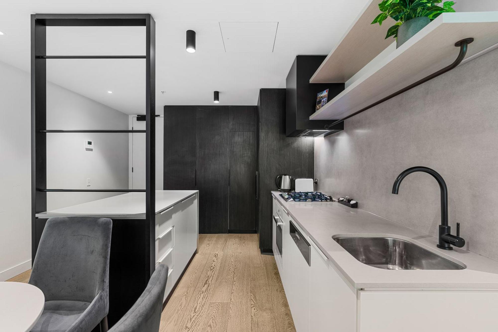The Eminence Apartments By Cllix Melbourne Esterno foto