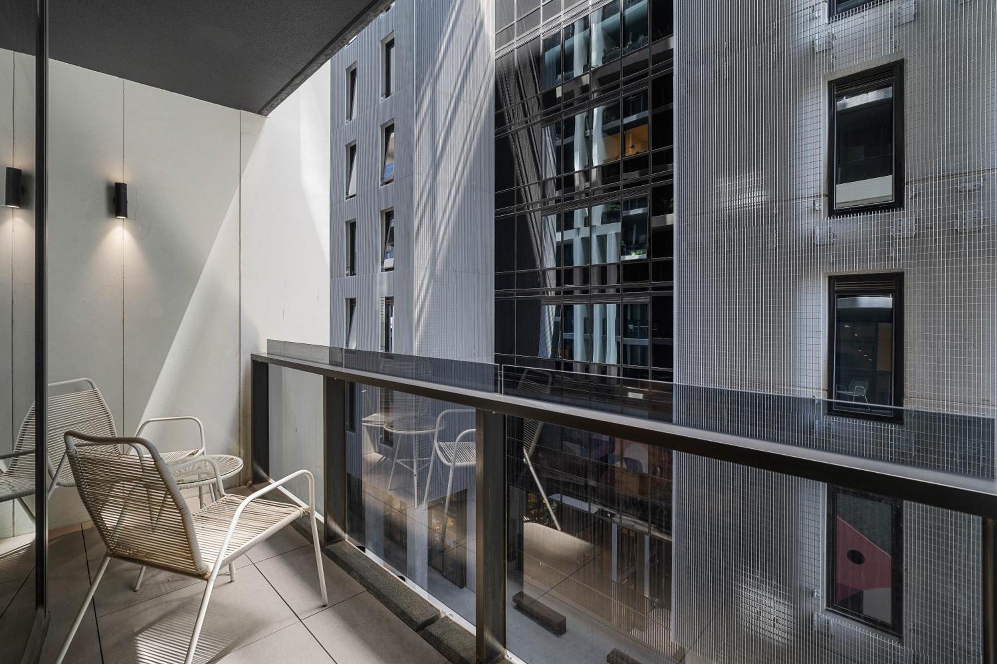 The Eminence Apartments By Cllix Melbourne Esterno foto